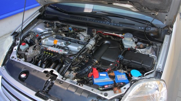 Błędy podczas montażu instalacji LPG mogą w dłuższej perspektywie skutkować uszkodzeniami silnika, których naprawa jest kosztowna. /Motor