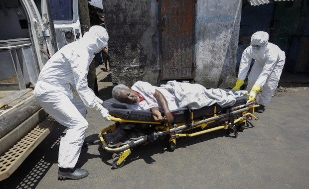 Blisko 8 tys. osób zmarło z powodu eboli, ponad 20 tys. jest zarażonych