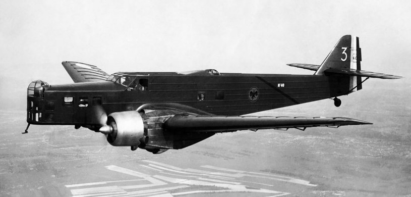 Bloch MB 210 był podstawowym bombowcem sił powietrznych Francji. Był jednak przestarzały już w momencie wejścia do służby w 1936 roku. Od roku Niemcy produkowali He-111, który był szybszy o niemal 100 km/h i miał większy udźwig /domena publiczna
