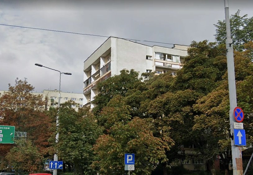 Blok w Warszawie, przy którym doszło do wypadku /Google Street View /
