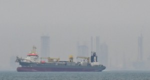 Blokada cieśniny Ormuz. 20 tys. marynarzy utknęło na statkach