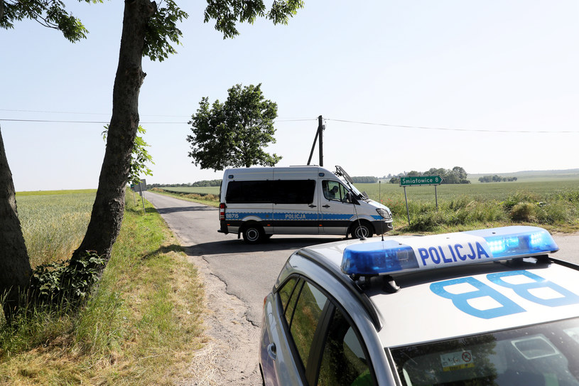 Blokada policyjna po zabójstwie 10-letniej Kristiny z Mrowin /Piotr Molecki /East News
