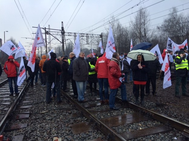 Blokada torów w Katowicach /Anna Kropaczek /RMF FM