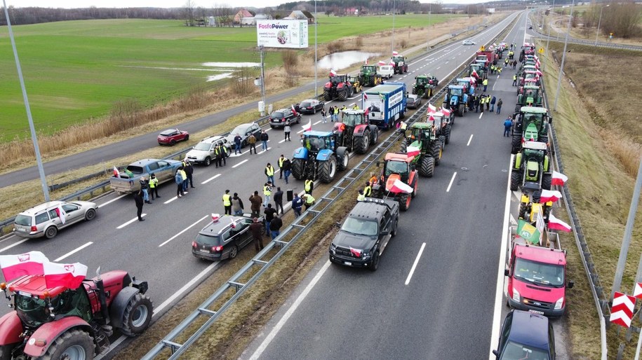 Blokada trasy S3 koło Myśliborza /Roman Walaszek  /Gorąca Linia RMF FM