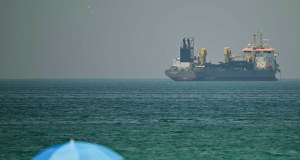 Blokada USA dziurawa jak sito. Irańskie statki pokonują cieśninę Ormuz