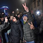Blokowali politykom PiS wjazd na Wawel. Sąd umorzył postępowanie