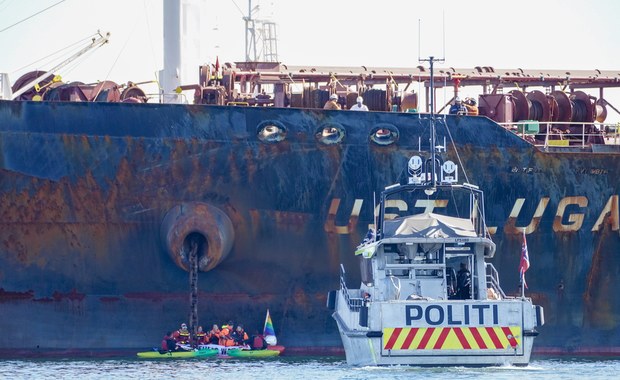 Blokowali tankowiec z rosyjskim paliwem. Zostali zatrzymani