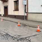 Blokujesz miejsce parkingowe za pomocą pachołków? Prosisz się o mandat 