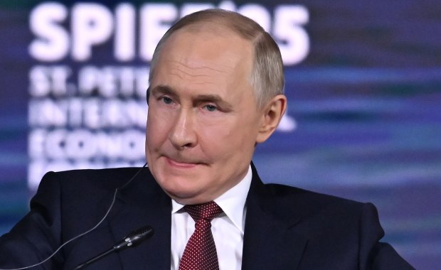 Bloomberg: Putin chce zakończyć wojnę do końca roku. Jest jedno "ale"