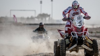 Błotnisty i słony start Rajdu Kataru