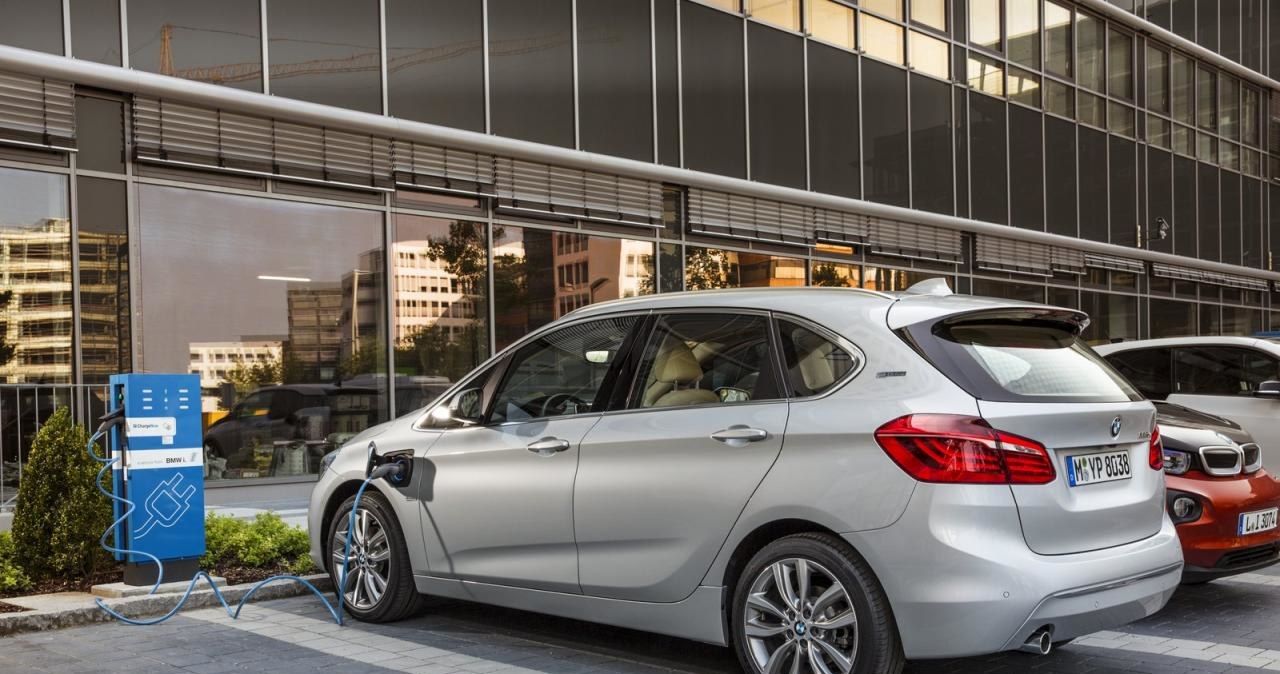 BMW 225 xe Active Tourer /Informacja prasowa