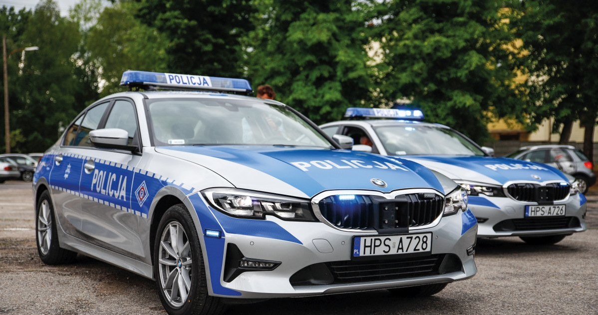 BMW 320i /Policja