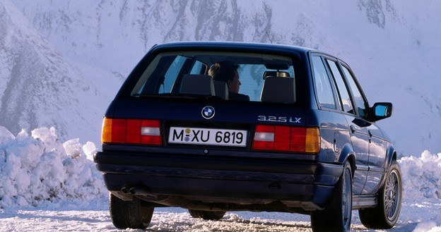 BMW 325 iX /INTERIA.PL