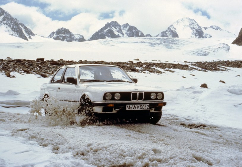 BMW 325i Allrad E30 - pierwsze BMW z napędem wszystkich kół /Informacja prasowa