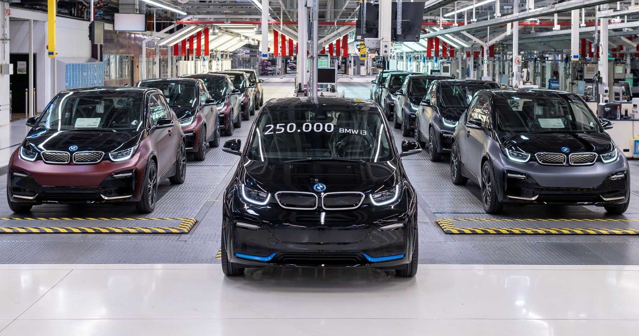 BMW i3 przechodzi do historii /materiały prasowe