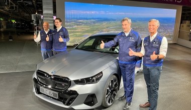 BMW i5 powstaje w fabryce z trawnikiem na dachu. Mają nawet własne pszczoły