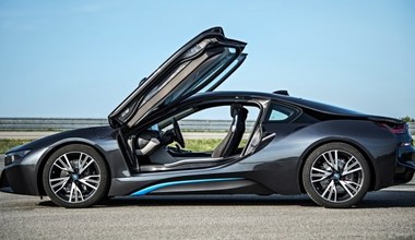 BMW i8 - 2,1 l/100 km!