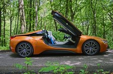 BMW i8 Roadster – zapomnij o prywatności 