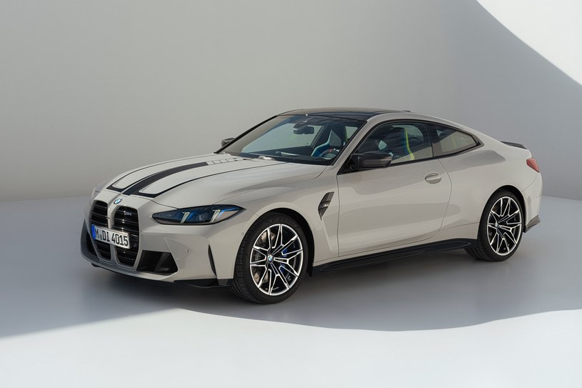 BMW M4 po liftingu będzie dostępne w nowych kolorach nadwozia /BMW /materiały prasowe