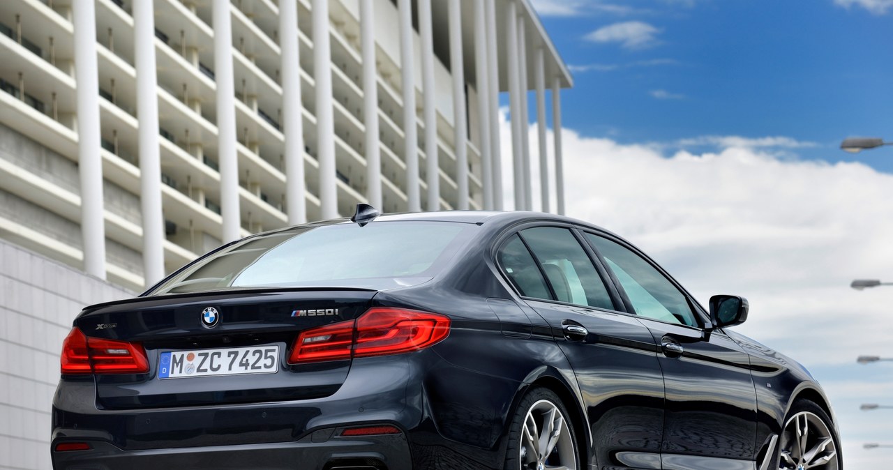 BMW M550i xDrive /BMW