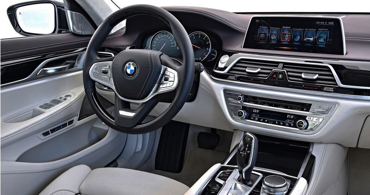 BMW M760Li xDrive /Informacja prasowa