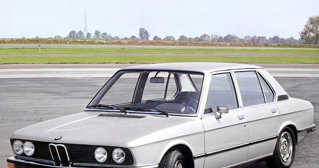 BMW serii 5 E12 (1972-1981) /Motor