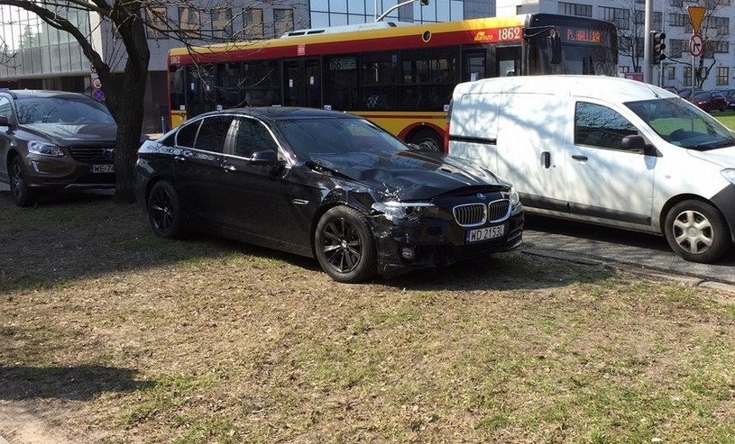 BMW serii 5 zderzyło się z Volvo XC60 /Bartłomiej Eider /RMF