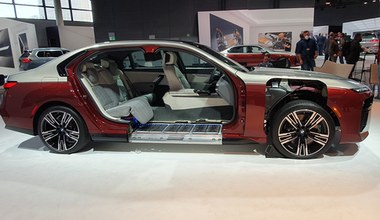 BMW serii 7 i i7