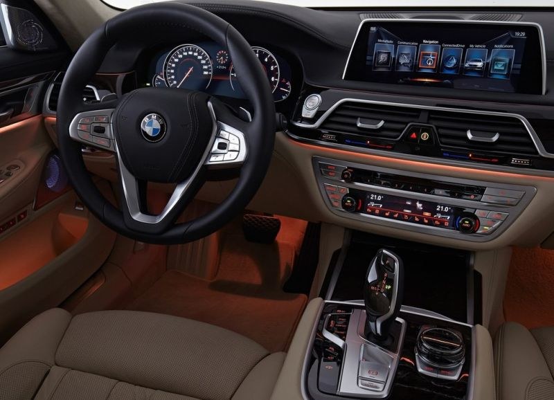 BMW serii 7 /Informacja prasowa