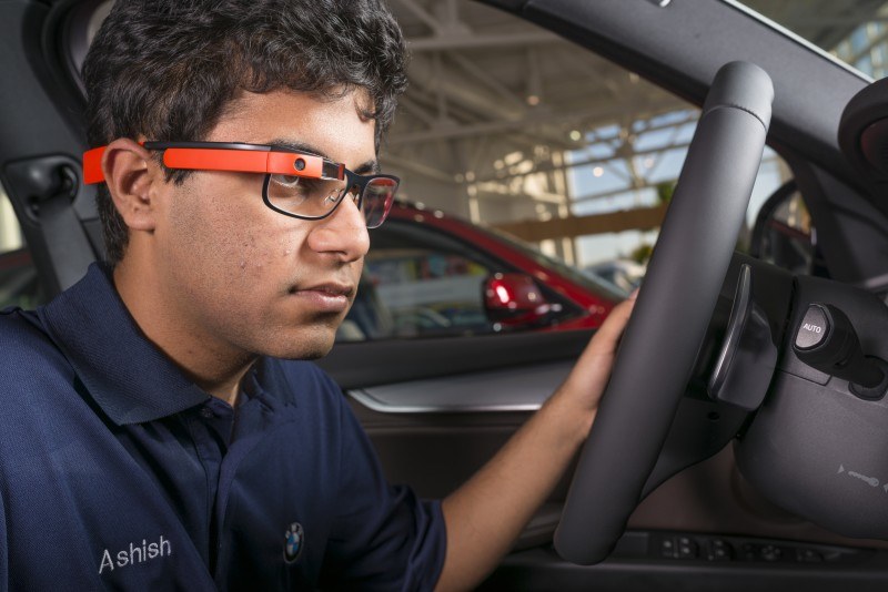 BMW testuje Google Glass /Informacja prasowa