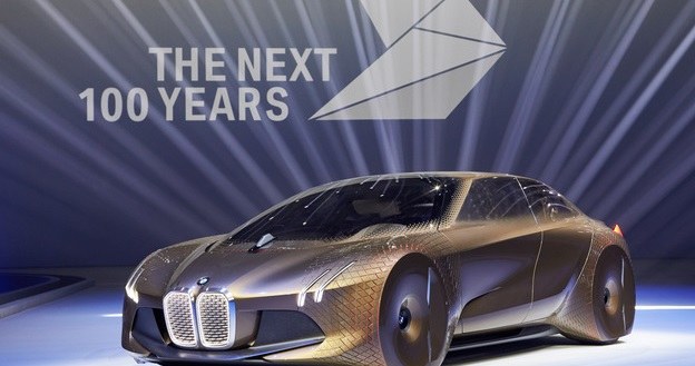 BMW Vision Next 100 /BMW