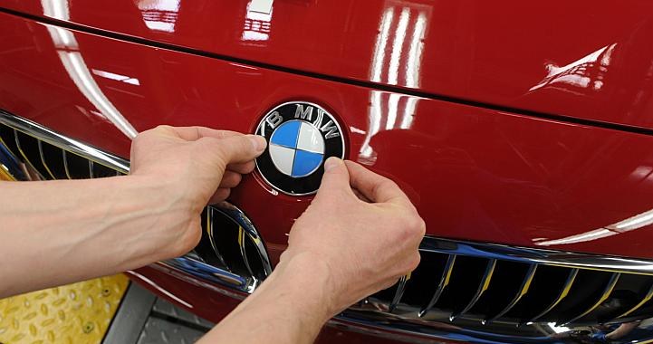 BMW wejdzie w spór z Google? /AFP