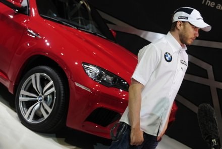 BMW wycofuje się z wspierania Formuły 1. Nick Heidfeld nie może być pewny swojej przyszłości /AFP
