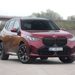 BMW X3 30e świetnie łączy zalety aut elektrycznych i spalinowych. Warunek jest jeden