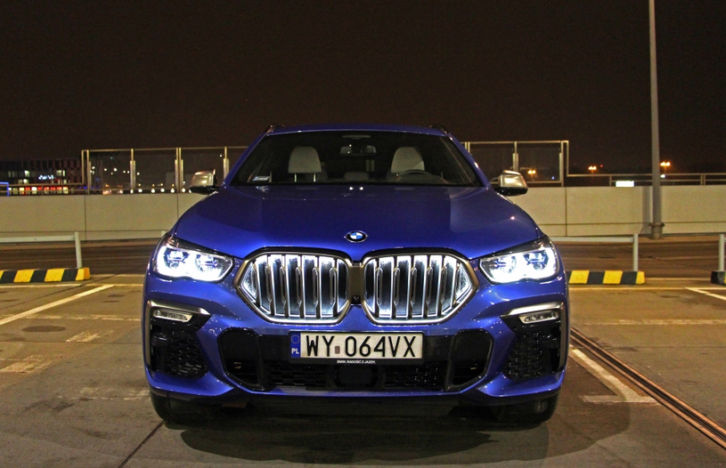 https://i.iplsc.com/bmw-x6-m50i/0009SWVLL51OBKVP-C122-F4.png