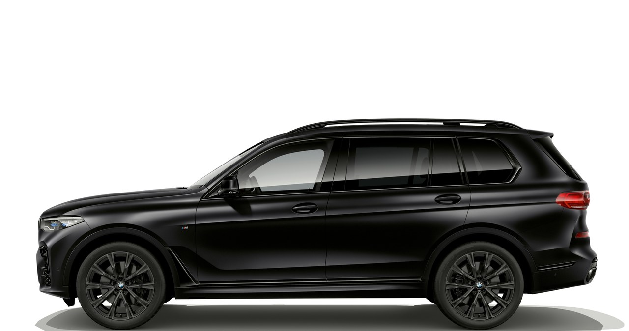 BMW X7 Frozen Black /Informacja prasowa