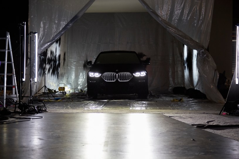 BMW z powłoką Vantablack VBx2 /Informacja prasowa