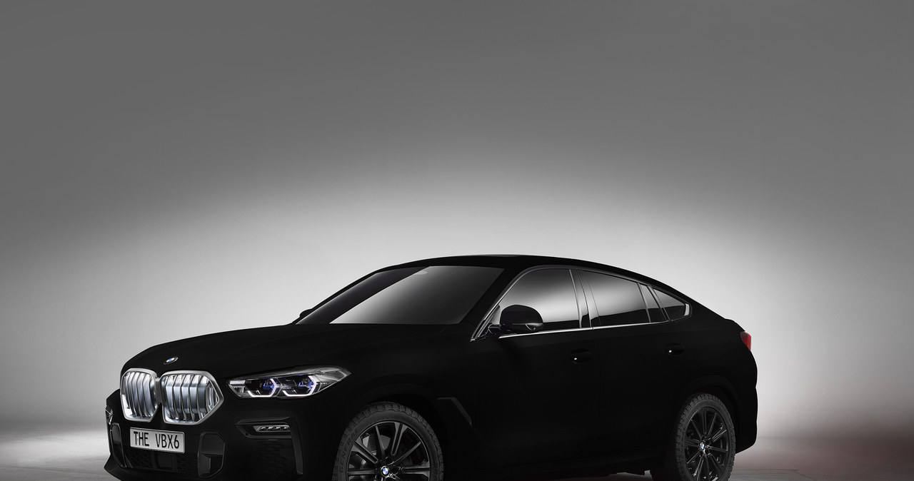 BMW z powłoką Vantablack VBx2 /Informacja prasowa