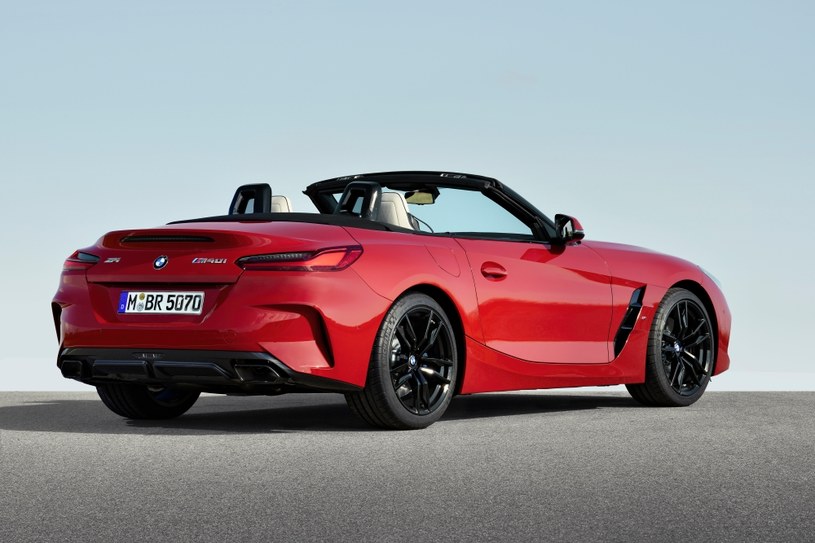 BMW Z4 /BMW