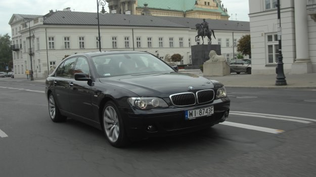 bmw-735i 2001 отзывы