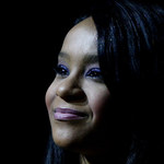 Bobbi Kristina Brown: jej zdjęcia w trumnie sprzedano do mediów!