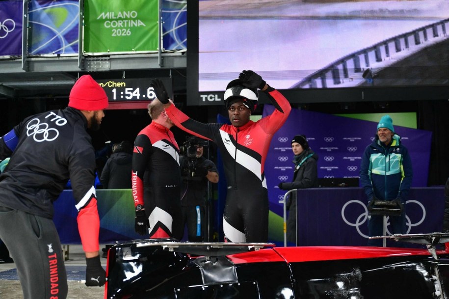 Bobslejowa dwójka Trynidadu i Tobago na starcie igrzysk Mediolan Cortina 2026. /STEFANO RELLANDINI  /East News
