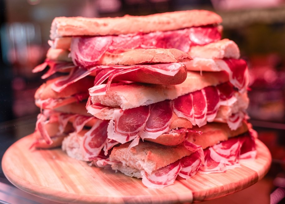 Bocadillo de Jamón Ibérico /Shutterstock