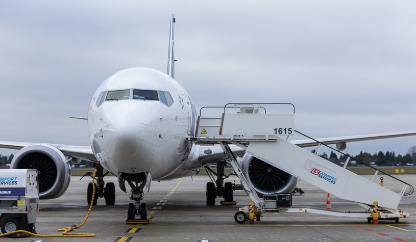 Boeing 737 MAX w barwach LOT. /Foto Olimpik/REPORTER /East News