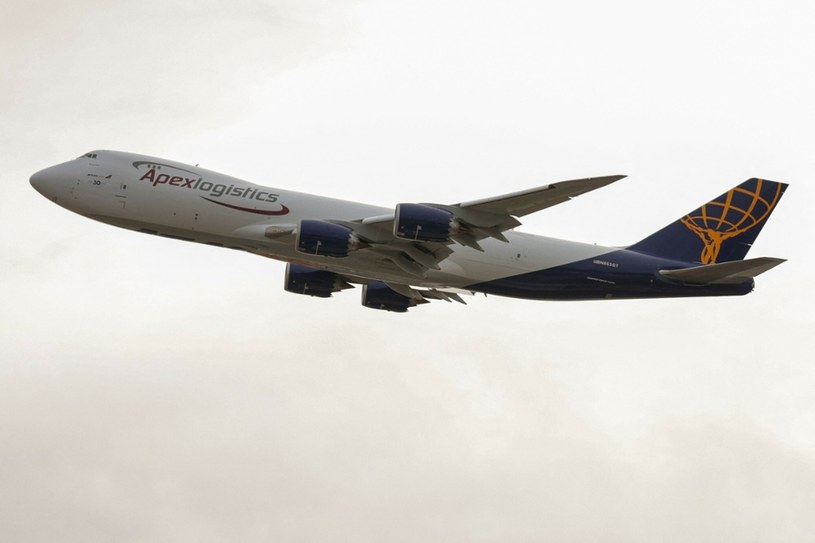Boeing 747-8, jeden z największych samolotów pasażerskich. /JASON REDMOND/AFP/East News /East News