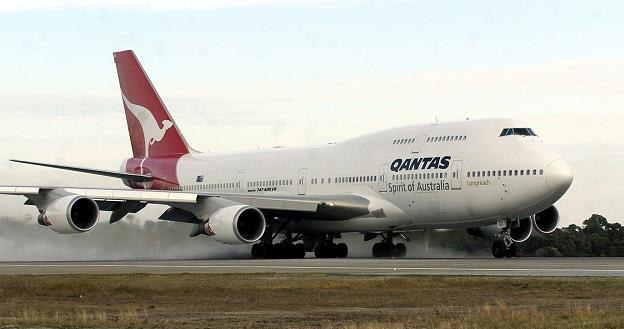 Boeing 747 Jumbo Jet w barwach Quantas na lotnisku w Melbourne /EPA