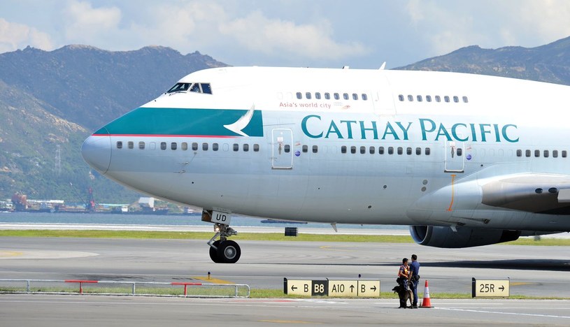 Boeing 747 linii Cathay Pacific na lotnisku w Hongkongu /AFP