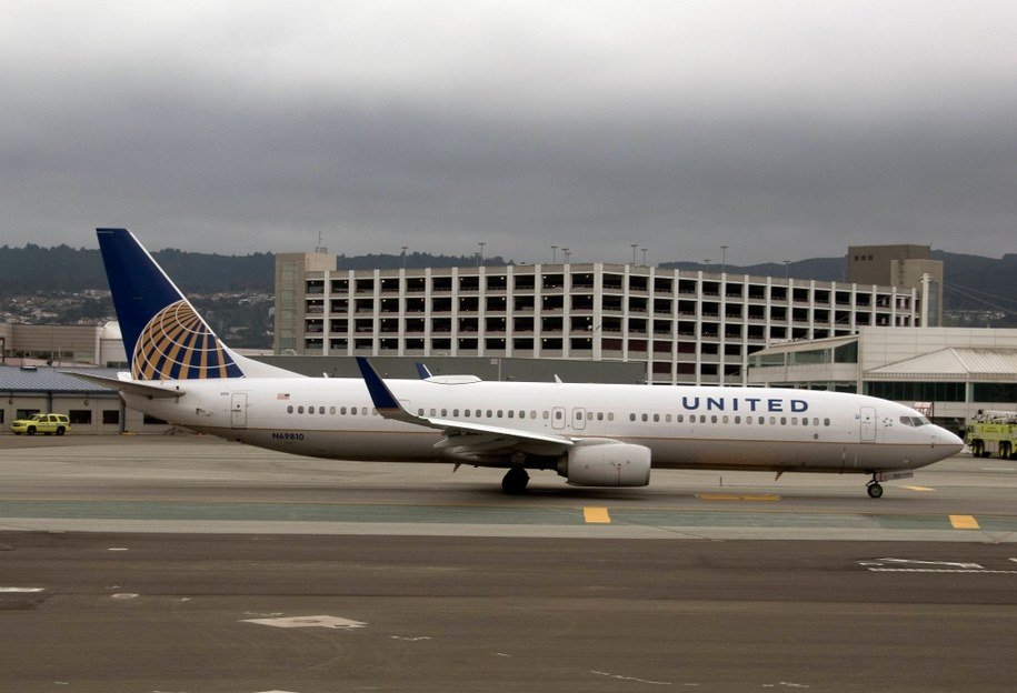 Boeing 757 linii United Airlines na lotnisku w San Francisco /DPA/Ron Sachs /PAP