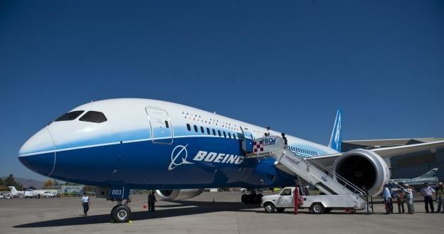 Boeing wciąż próbuje uporać się z usterkami baterii z 787 /AFP