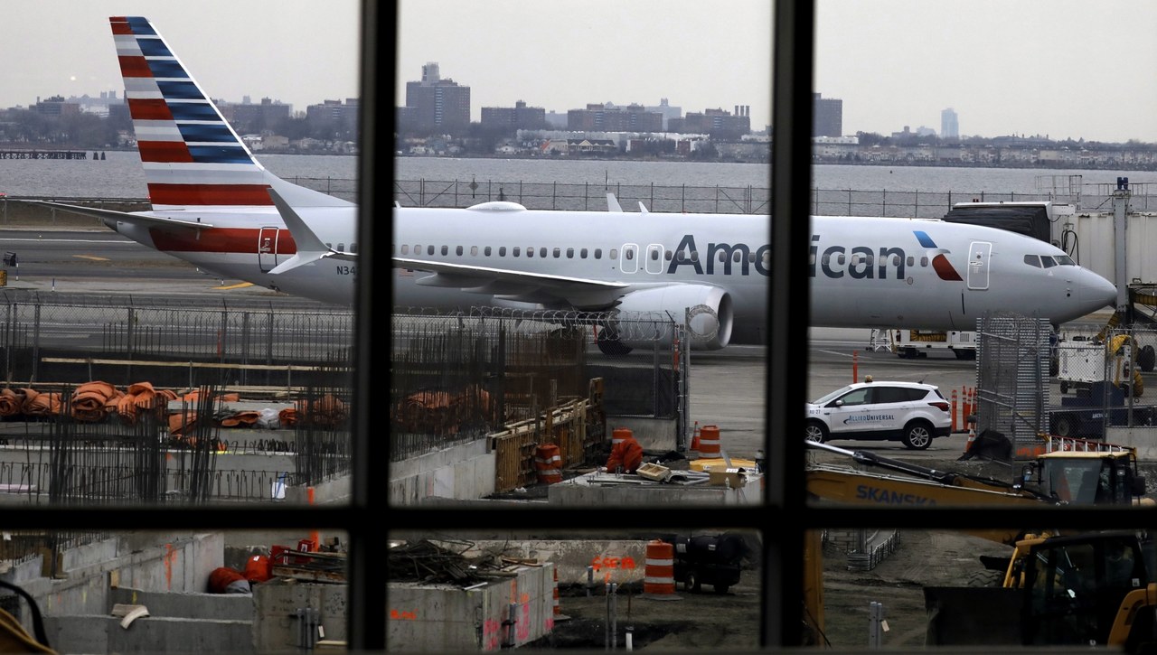 Boeing zawiesił wszystkie loty maszyn typu 737 Max